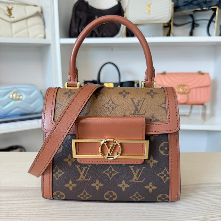 Louis Vuitton Reverse Monogram Dauphine Capitale
