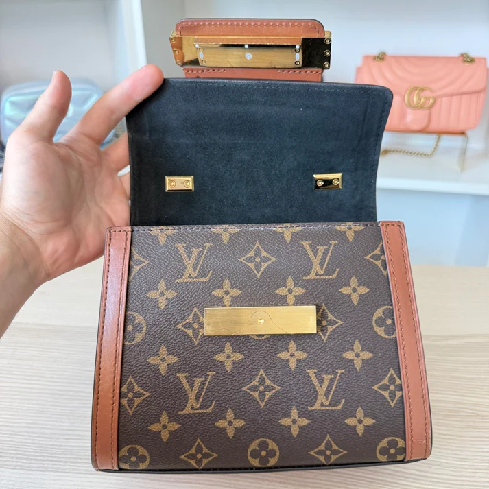 Louis Vuitton Reverse Monogram Dauphine Capitale - Image 7