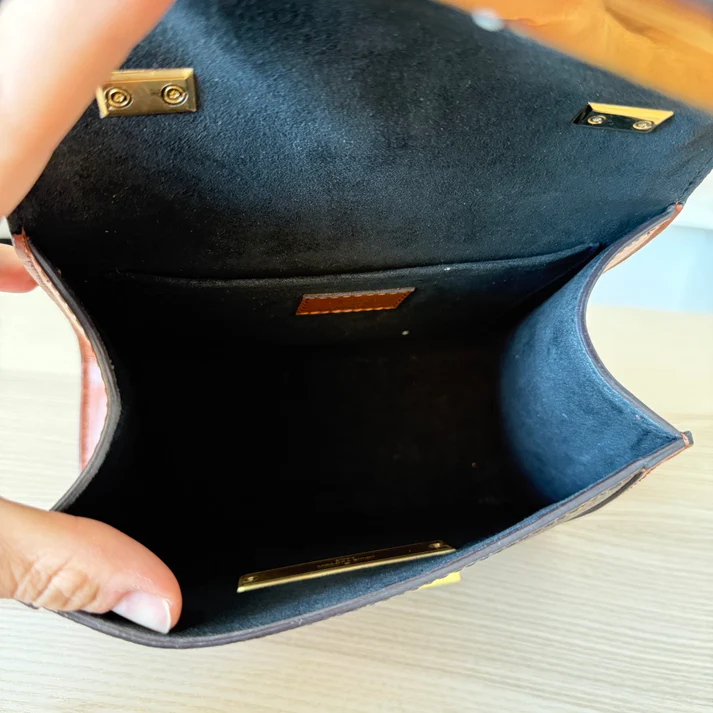 Louis Vuitton Reverse Monogram Dauphine Capitale - Image 8