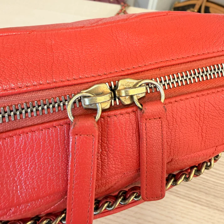 Chanel Red Quilted Lambskin Diagonal Camera Bag Medium - Image 12